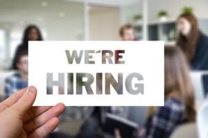 How to hire and manage the right employees